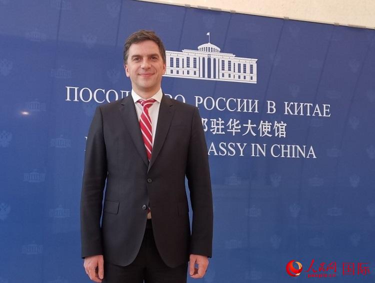 西伯利亞煤炭能源股份公司總經(jīng)理巴索夫在北京接受媒體采訪。人民網(wǎng)記者 楊倩攝