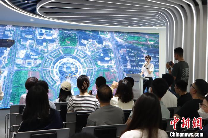 數(shù)字地球技術應用講解?！≈锌菩菆D供圖