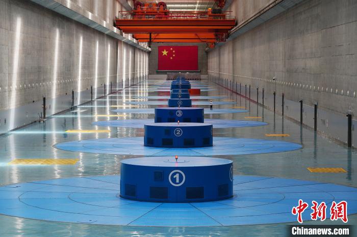 三峽左岸電廠。　陳旋 攝