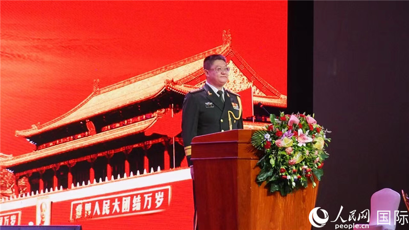 圖為中國駐老撾大使館國防武官李兵大校致辭。人民網(wǎng)記者 孫廣勇攝