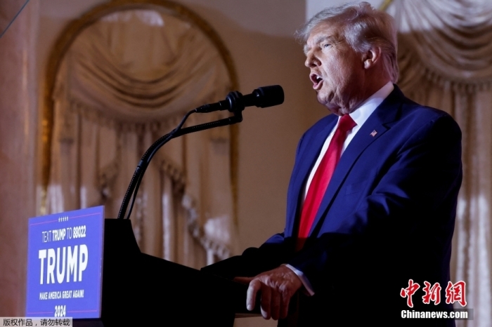 當?shù)貢r間2022年11月15日，美國前總統(tǒng)特朗普在佛羅里達州海湖莊園發(fā)表演講，正式宣布將參加2024年美國總統(tǒng)大選。據美媒報道，特朗普已正式提交文件加入2024年總統(tǒng)競選。這是特朗普第三次發(fā)起美國總統(tǒng)競選活動。