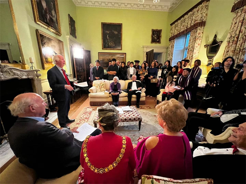 藝術(shù)節(jié)舉辦的人文交流活動。主辦方供圖