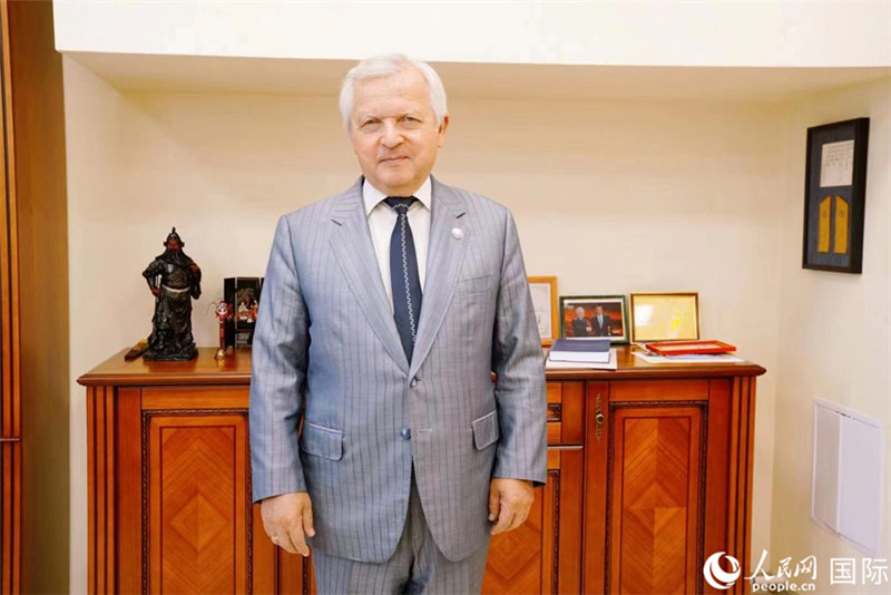 阿納托利·托濟克接受人民網(wǎng)記者專訪。人民網(wǎng) 皇甫萬里 攝