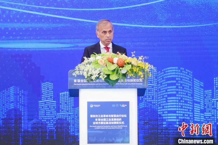 聯(lián)合國駐華協(xié)調(diào)員常啟德發(fā)表演講。