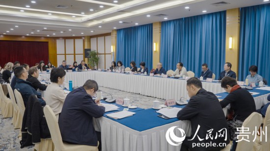 10月26日，歐亞國(guó)家媒體看貴州活動(dòng)在貴陽(yáng)啟動(dòng)。人民網(wǎng)記者 涂敏攝