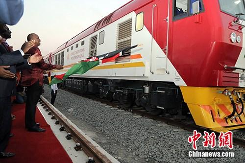 圖為2017年5月31日，蒙內(nèi)鐵路成功開(kāi)通。<a target='_blank' href='/'><p  align=