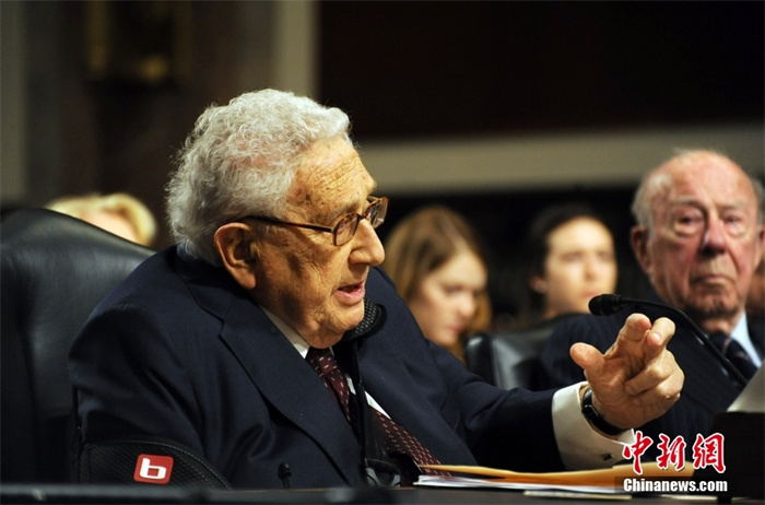 基辛格當(dāng)?shù)貢r間2015年1月29日在華盛頓出席國會聽證會時闡述了他對中國崛起的看法。<a target='_blank' href='/' _fcksavedurl='/'><p  align=