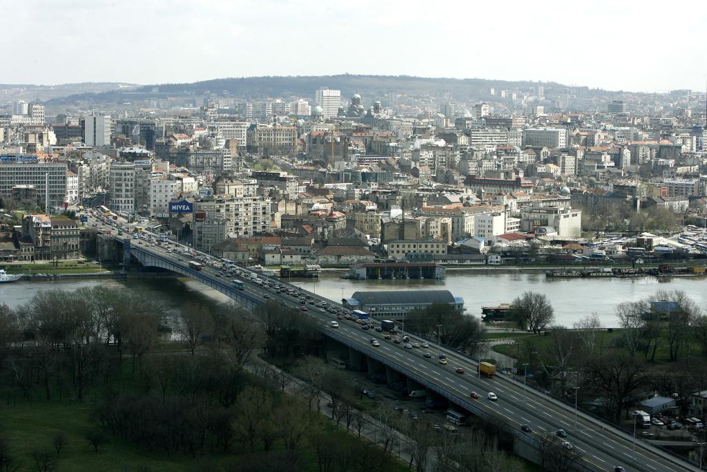 這是2015年3月30日拍攝的塞爾維亞首都貝爾格萊德老城區(qū)。貝爾格萊德是塞爾維亞的首都，坐落在薩瓦河和多瑙河的交匯處，是歐洲最古老的城市之一。新華社發(fā)（普雷德拉格·米洛薩夫列維奇攝）