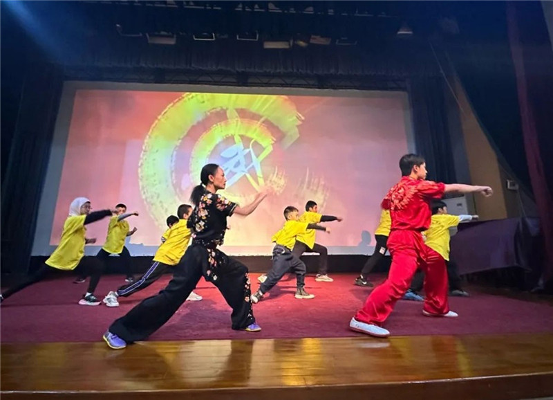 圖為2023“中華文化大樂園—埃及開羅營”閉幕式活動現(xiàn)場。主辦方供圖