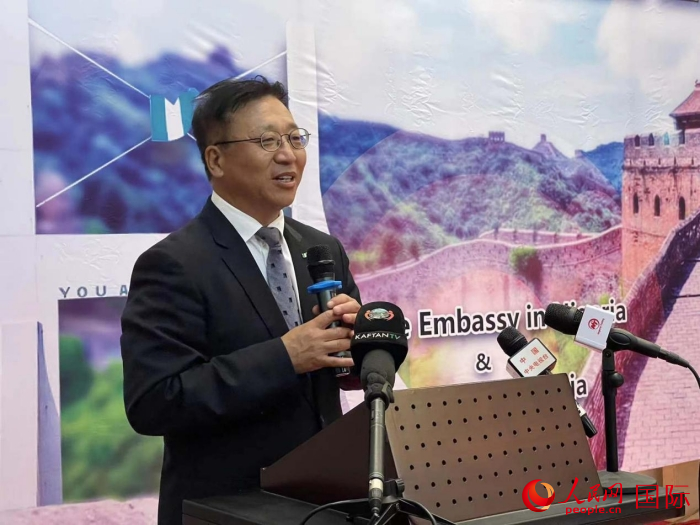 中國駐尼日利亞大使崔建春發(fā)表主旨演講。人民網(wǎng)記者 姜宣攝