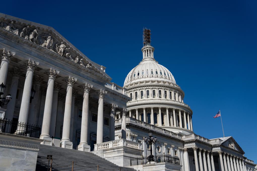 圖為2023年10月11日在美國(guó)首都華盛頓拍攝的國(guó)會(huì)大廈。新華社記者 劉杰 攝