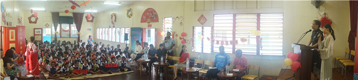 “歡樂春節(jié)進校園”在斐濟勞托卡中華學校禮堂舉行。陳鵬攝