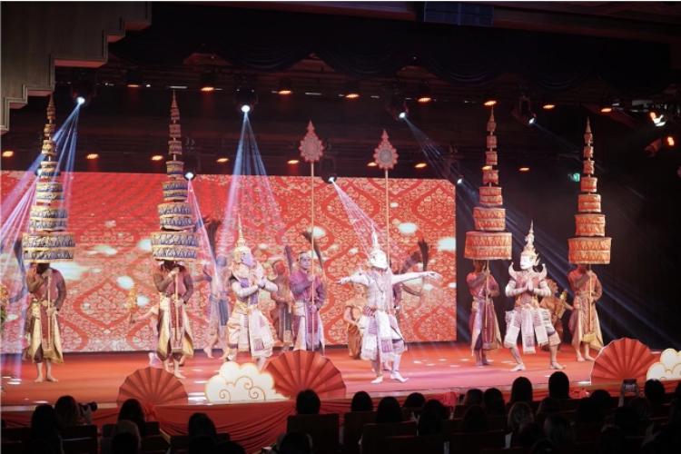 圖為2024“歡樂春節(jié)”中泰互致新春賀辭活動(dòng)現(xiàn)場(chǎng)。 中國(guó)駐泰國(guó)大使館文化處供圖