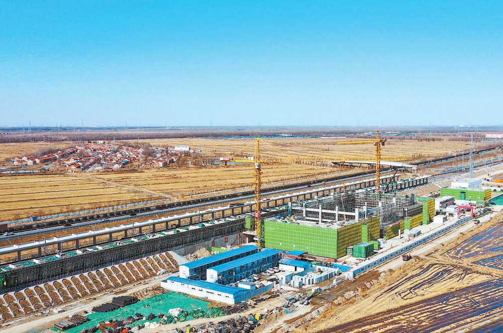 2月26日拍攝的建設(shè)中的京濱鐵路周良站（無人機(jī)照片）。