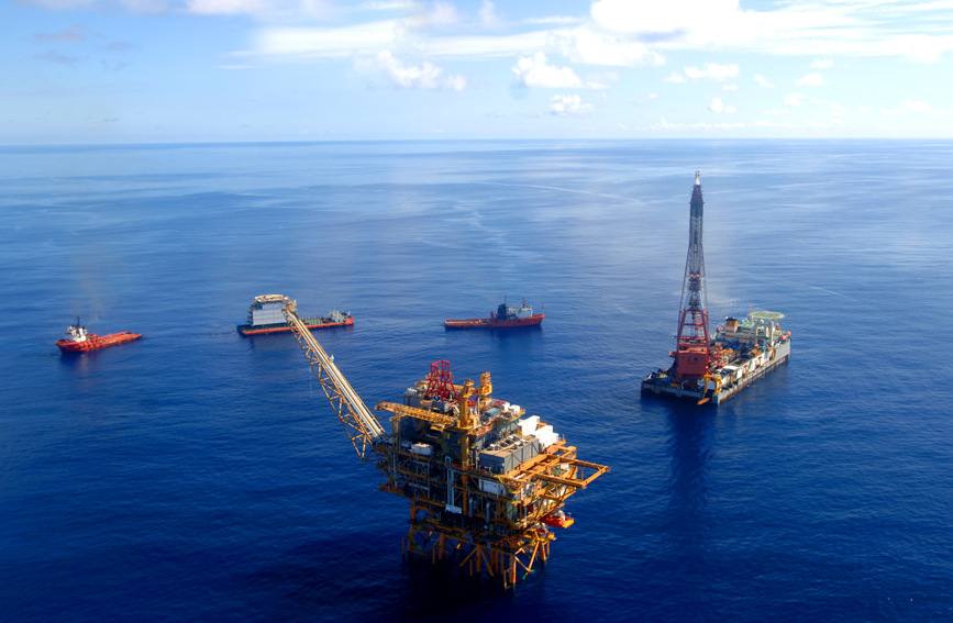 渤海油田累計生產油氣當量超5億噸。賈磊攝