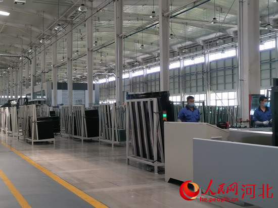 高碑店綠建產(chǎn)業(yè)蓬勃發(fā)展。人民網(wǎng)張繼航攝