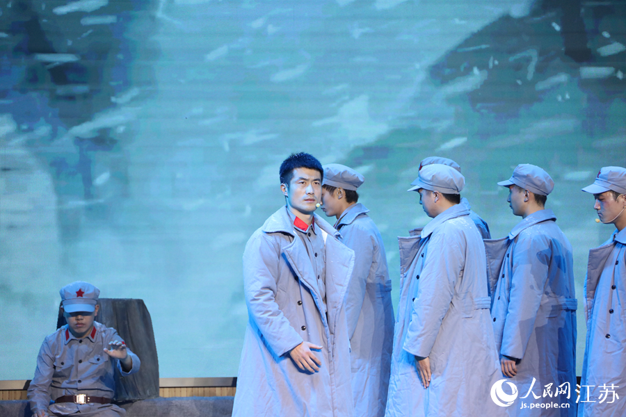 淮安市山陽(yáng)小學(xué)帶來(lái)的紅色故事宣講《豐碑》。人民網(wǎng) 張瀚天攝