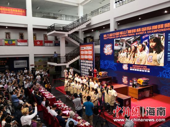 圖為參賽選手集體亮相。尹海明 攝