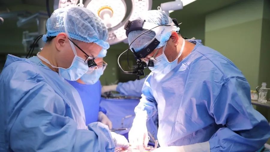 17歲少年咳嗽發(fā)熱15天，找不到感染原因！一查心臟更嚇人！上海醫(yī)生出手→