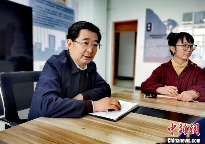 （兩會(huì)聲音）全國(guó)政協(xié)委員趙海興：師者為師亦為范，建議設(shè)教師理想信念教育基地