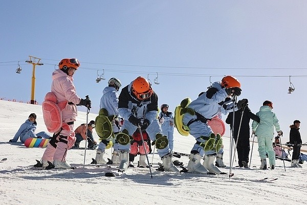 全球媒體聚焦 | 美國媒體：春節(jié)消費熱潮預(yù)示中國進(jìn)入消費新時代