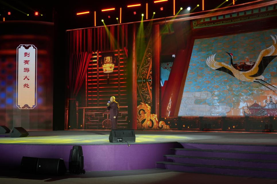 《菩薩蠻·黃鶴樓》節(jié)目現(xiàn)場(chǎng)。人民網(wǎng)記者 于凱攝