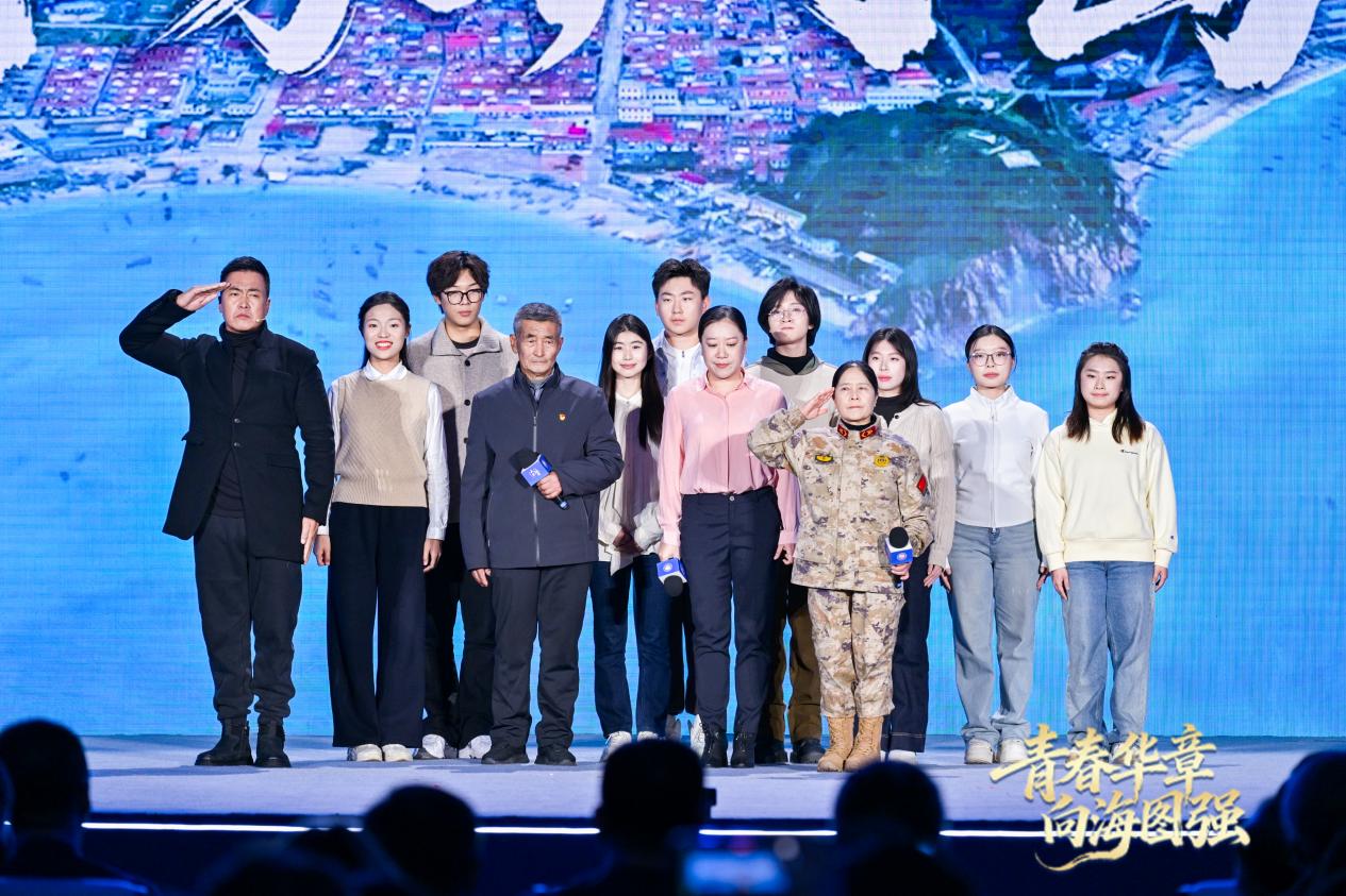 那志東、王仕花、王加輝、秦芳共同講述“平凡中的堅守”。主辦方供圖