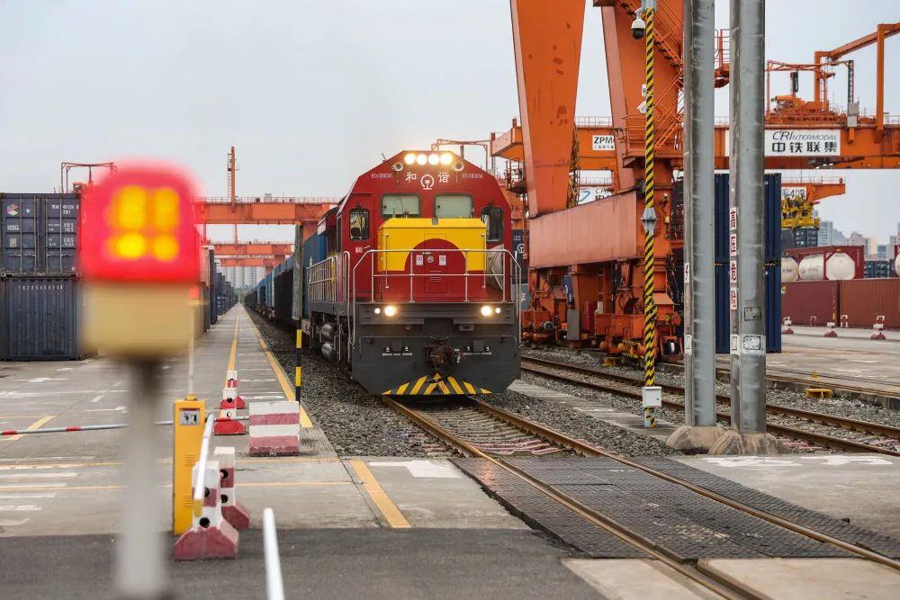 時政微觀察丨再次考察西部陸海新通道，總書記提出新要求