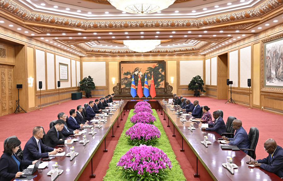 9月2日上午，國家主席習近平在北京人民大會堂會見來華出席中非合作論壇北京峰會的剛果（金）總統(tǒng)齊塞克迪。