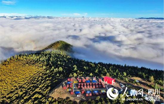 雅江縣無人機(jī)項目基地（圖片由雅江縣委宣傳部提供）