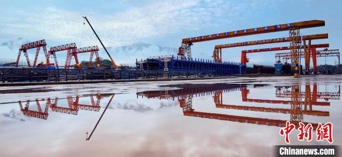 成蘭鐵路高原段T梁發(fā)運(yùn)全部完成。　中鐵八局 供圖