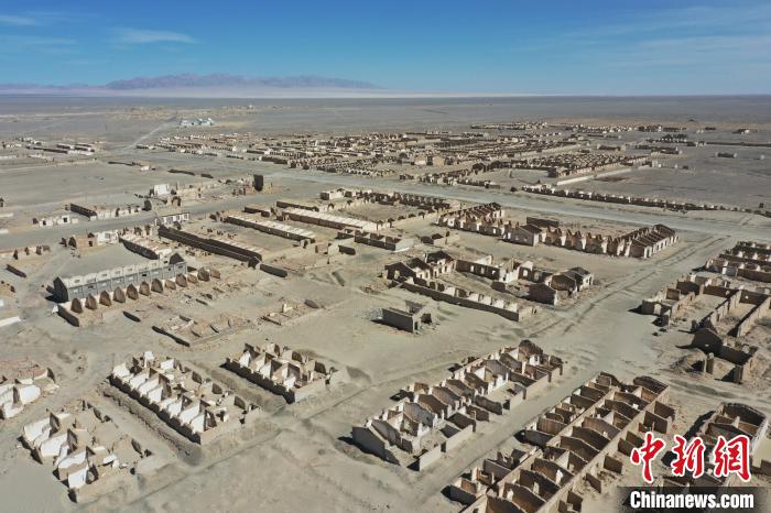 航拍青海省海西蒙古族藏族自治州茫崖市冷湖石油工業(yè)遺址保護區(qū)?！●R銘言 攝