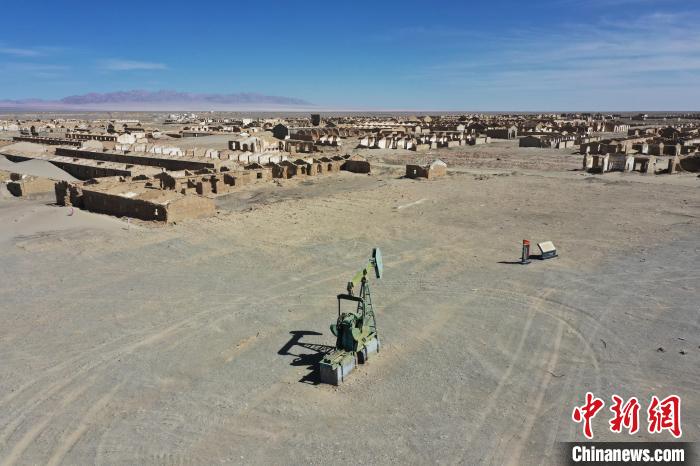 航拍青海省海西蒙古族藏族自治州茫崖市冷湖石油工業(yè)遺址保護區(qū)?！●R銘言 攝