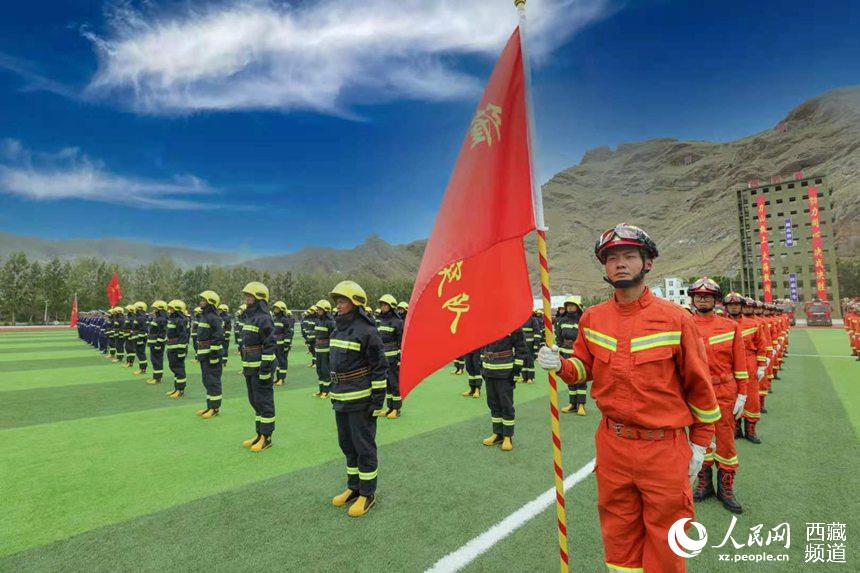 誓師大會(huì)現(xiàn)場(chǎng)。 人民網(wǎng) 李海霞 攝