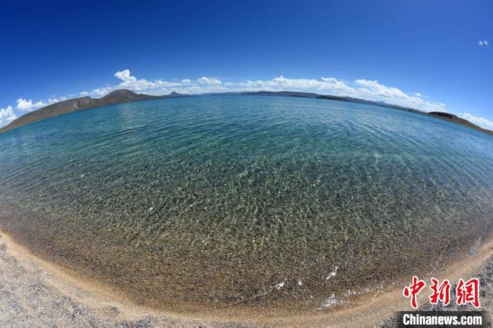 錯鄂湖水清澈透明?！?lt;a target='_blank' ></p><p  align=