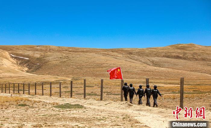 【十年@每一個奮斗的你】海拔5300米！看西藏亞熱邊境派出所的“追風”人