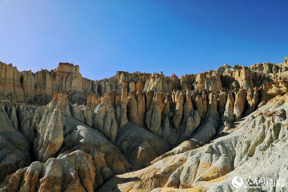 札達土林。人民網 李海霞攝