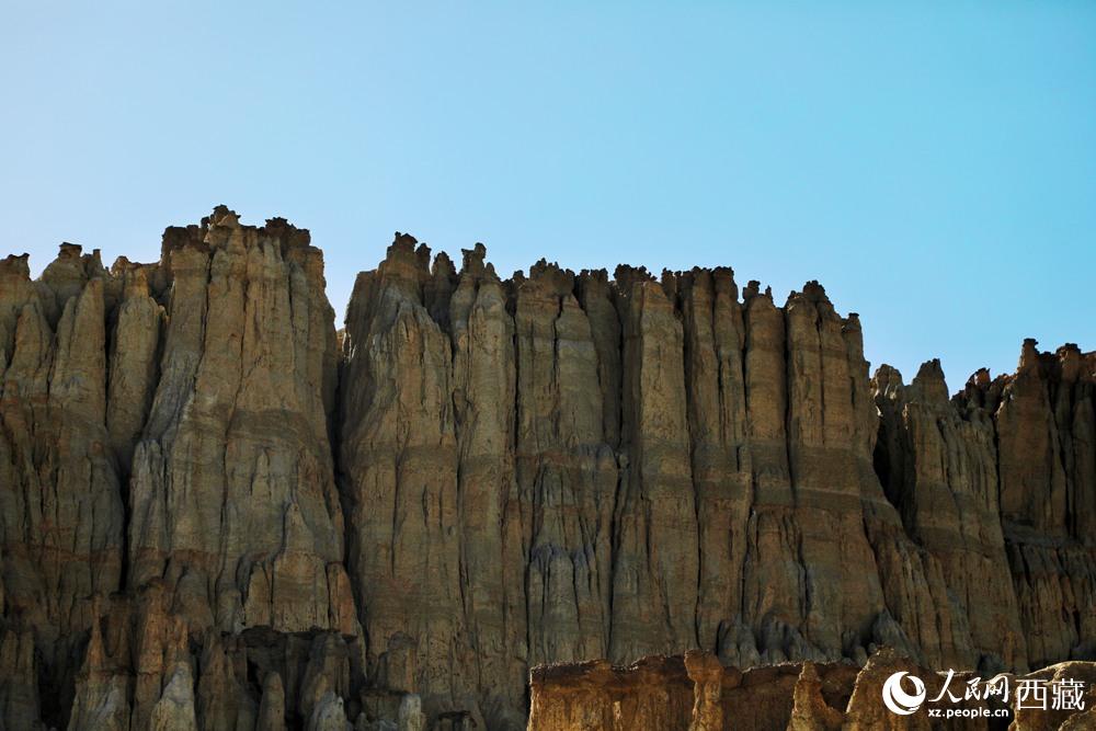 壯美的土林。人民網 李海霞攝