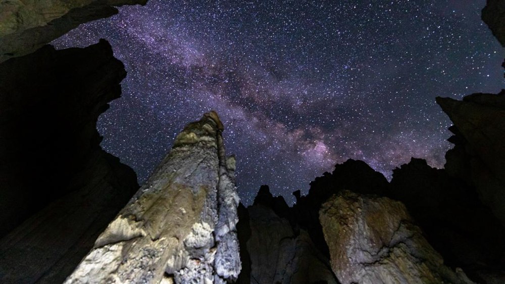 手可摘星辰。貢覺群培攝