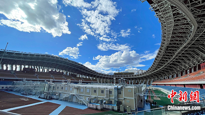 圖為8月15日，位于拉薩市柳梧新區(qū)拉薩市群眾文化體育中心內(nèi)的方艙醫(yī)院。 <a target='_blank' href='/'><p  align=