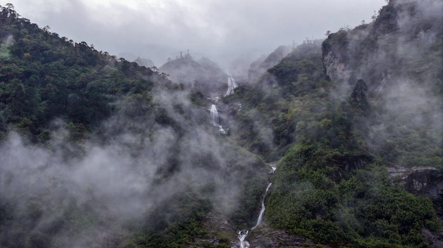 秋日里的墨脫云海。張澤坤攝