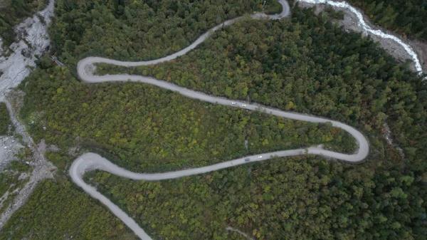 幾代建設(shè)者，歷經(jīng)半個多世紀(jì)完成！這是一條怎樣的公路？