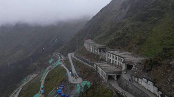 幾代建設(shè)者，歷經(jīng)半個多世紀(jì)完成！這是一條怎樣的公路？