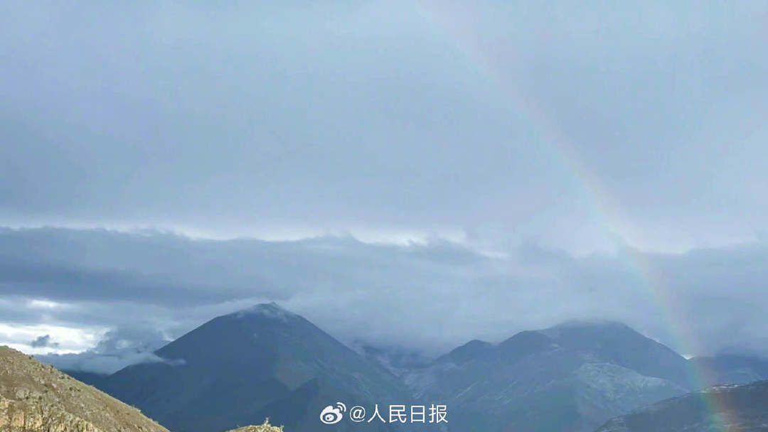 接好運！青藏高原現(xiàn)巨大彩虹橋