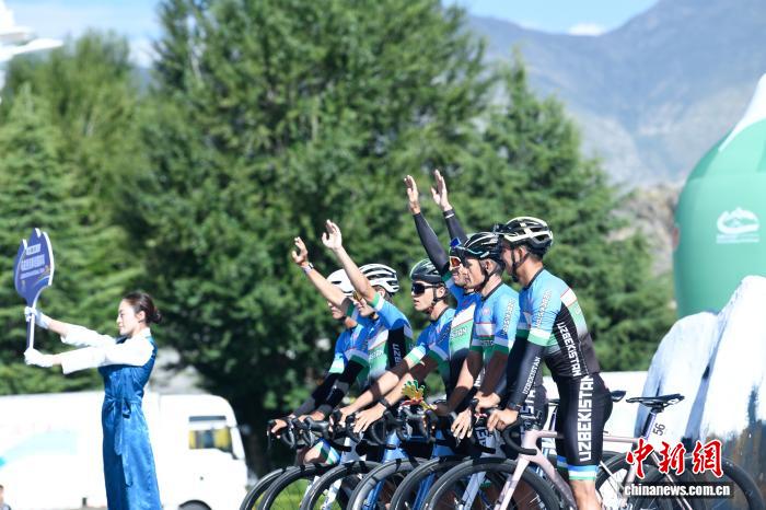 中國(guó)西藏第六屆跨喜馬拉雅自行車(chē)賽：騎行最美公路環(huán)抱喜馬拉雅