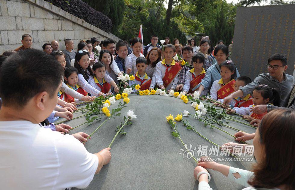 福州：烈士陵園祭掃英烈 英雄事跡代代相傳