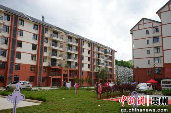 清鎮(zhèn)市2018年易地扶貧搬遷安置點(diǎn)一角。