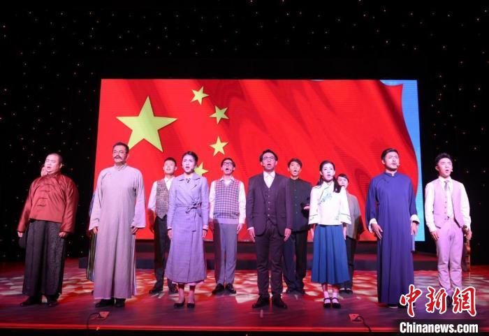 舞臺(tái)劇《田漢眼中的中國》。　長沙縣委宣傳部供圖